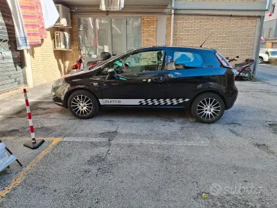 Usata Fiat Punto Evo 69 CV (50 kW) 2010 Nero Utilitaria