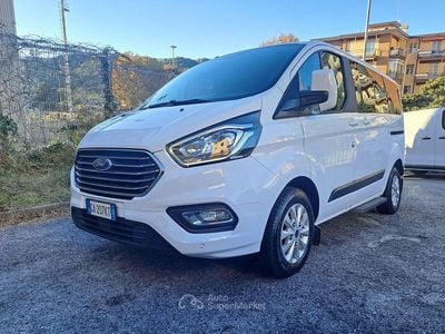 Usata Ford Tourneo Trend 131 CV (96 kW) 2020 Bianco Monovolume