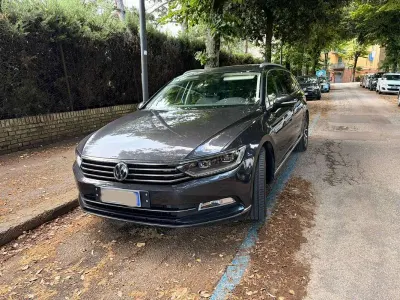 Usata VW Passat Executive 150 CV (110 kW) 2018 Grigio Station wagon