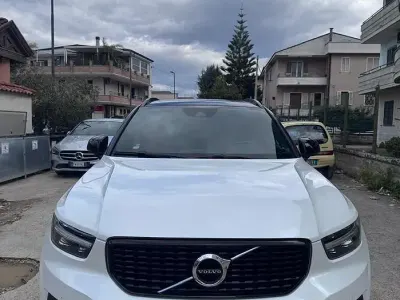 Usata Volvo XC40 190 CV (139 kW) 2019 Bianco SUV