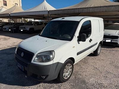 Usata Fiat Doblò Dynamic 85 CV (62 kW) 2006 Bianco Monovolume