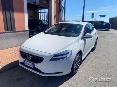 usata Volvo V40 D3 Geartronic R-design 2019