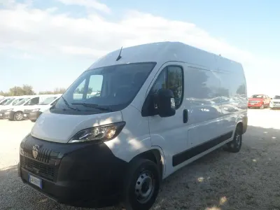 Usata Fiat Ducato 140 CV (102 kW) 2025 Bianco Furgone