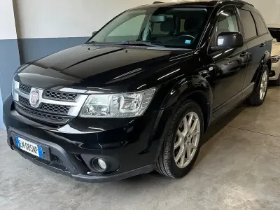 Occasion Fiat Freemont Lounge 140 ch (102 kW) 2012 Noir SUV