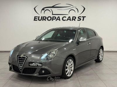 Usata Alfa Romeo Giulietta Exclusive 140 CV (102 kW) 2012 Grigio Berlina