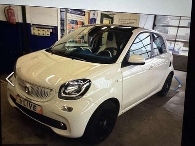 Usata Smart ForFour Proxy 71 CV (52 kW) 2015 Bianco Utilitaria