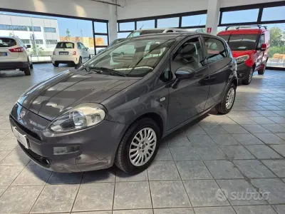 Usata Fiat Punto Street 77 CV (56 kW) 2017 Grigio Utilitaria