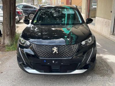 Occasion Peugeot 2008 Allure 131 ch (96 kW) 2022 Noir SUV
