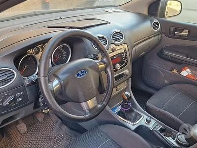 Usata Ford Focus Titanium 90 CV (66 kW) 2008 Grigio Berlina