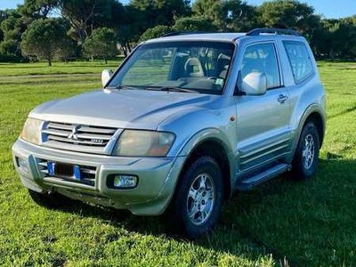 usata Mitsubishi Pajero Pajero3.2 Did 3 porte anno 2004 gancio tranio