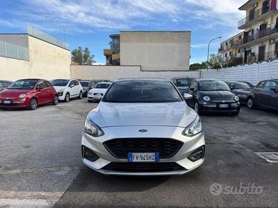 Usata Ford Focus ST-Line 125 CV (91 kW) 2019 Grigio Berlina