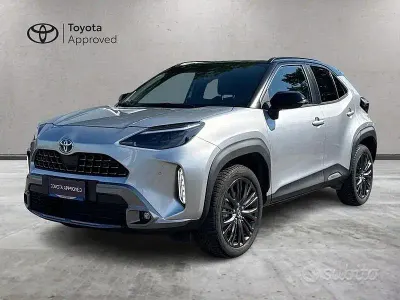 Usata Toyota Yaris Cross 116 CV (85 kW) 2022 Grigio SUV
