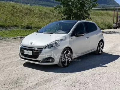 Usata Peugeot 208 GT-line 100 CV (73 kW) 2017 Bianco Utilitaria