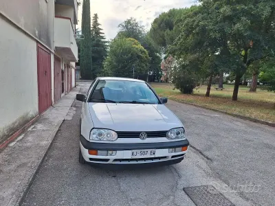 Usata VW Golf III 90 CV (66 kW) 1996 Bianco Berlina