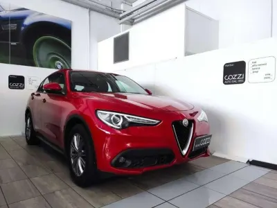 Usata Alfa Romeo Stelvio Business 190 CV (139 kW) 2021 Rosso SUV