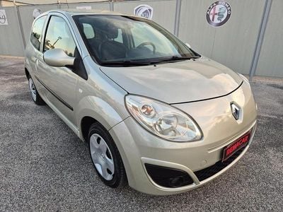 Usata Renault Twingo Dynamique 58 CV (42 kW) 2008 Oro Utilitaria