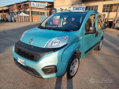 Begagnad Fiat Qubo Easy 70 HK (51 kW) 2019 Blå Minibuss