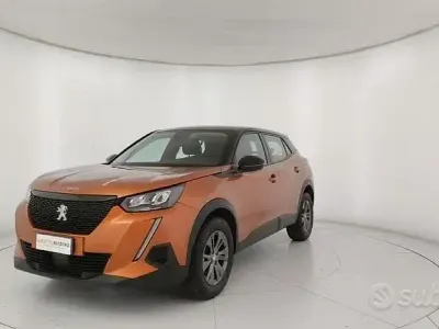 Usata Peugeot 2008 Active 110 CV (80 kW) 2022 Arancione SUV
