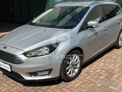 Usata Ford Focus Titanium 120 CV (88 kW) 2016 Grigio Station wagon