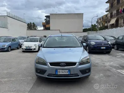 Usata Ford Focus 90 CV (66 kW) 2006 Blu Station wagon