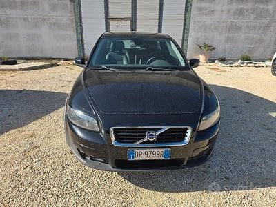 Usata Volvo C30 Kinetic 109 CV (80 kW) 2008 Nero Utilitaria