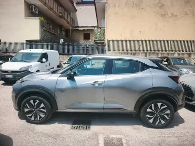 Usata Nissan Juke Acenta 114 CV (83 kW) 2022 Grigio SUV
