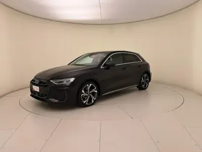 Usata Audi A3 S-Line 150 CV (110 kW) 2024 Nero mito metallizzato Berlina