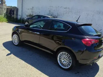 Usata Alfa Romeo Giulietta Distinctive 105 CV (77 kW) 2010 Utilitaria