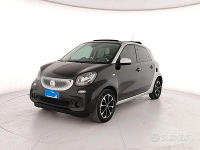 Usata Smart ForFour 70 CV (51 kW) 2015 Nero Utilitaria