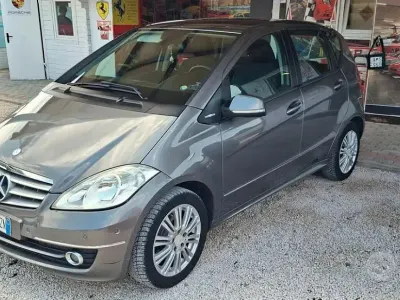 Usata Mercedes A160 Elegance 95 CV (69 kW) 2009 Grigio Berlina