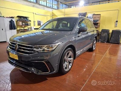 Usata VW Tiguan R 150 CV (110 kW) 2022 Grigio SUV