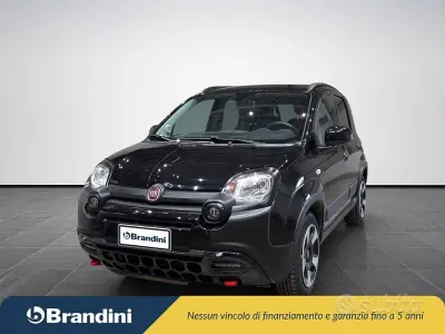 Usata Fiat Panda Cross Cross 70 CV (51 kW) 2024 Nero Utilitaria