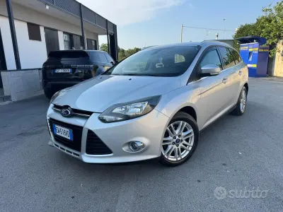 Usata Ford Focus Titanium 116 CV (85 kW) 2014 Grigio Station wagon
