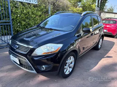 Usata Ford Kuga Titanium 140 CV (102 kW) 2012 Nero SUV