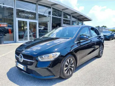 Usata Mercedes B180 Advanced 116 CV (85 kW) 2023 Nero Utilitaria