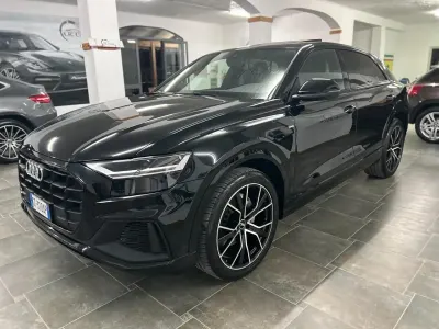 Usata Audi Q8 S-Line 231 CV (169 kW) 2023 Nero SUV