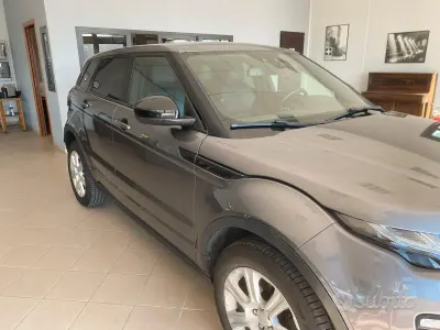 Usata Land Rover Range Rover evoque SE 150 CV (110 kW) 2017 Grigio SUV