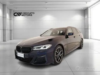 Usata BMW 530 Comfort Edition 249 CV (183 kW) 2023 Bluazzurro Station wagon