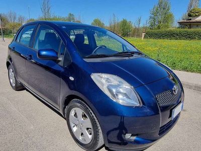 usata Toyota Yaris Yaris1.3 Benzina 5 Porte Cambio Automatico Navy