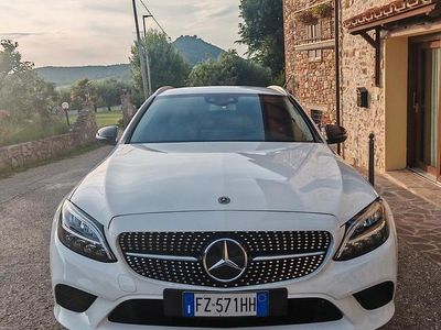 Gebraucht Mercedes C220 194 PS (142 kW) 2019 Weiß Kombi