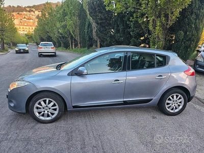 Brugt Renault Mégane 90 HK (66 kW) 2009 Grå Sedan
