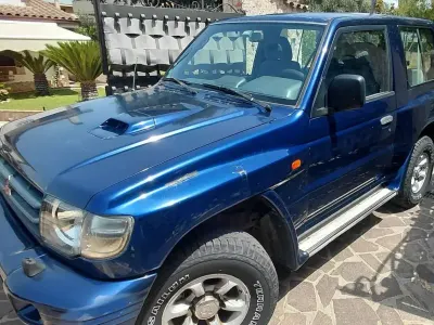 Usata Mitsubishi Pajero Top 125 CV (91 kW) 1998 Blu/azzurro SUV