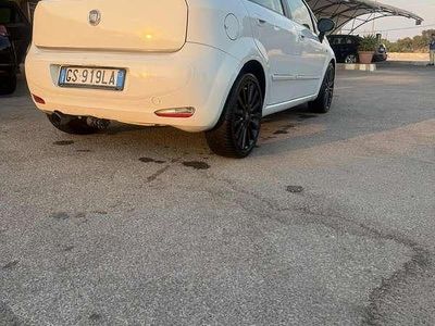 Usata Fiat Grande Punto S 75 CV (55 kW) 2012 Utilitaria
