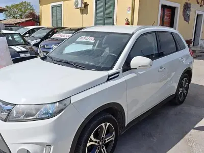 Second-hand Suzuki Vitara 120 CP (88 kW) 2016 Alb SUV