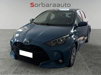 Usata Toyota Yaris Hybrid Business Edition 116 CV (85 kW) 2022 Blu Berlina