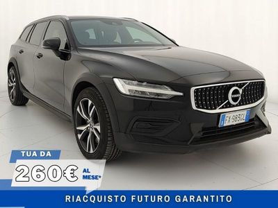 usata Volvo V60 CC 2.0 D4 AWD Geartronic Business Plus