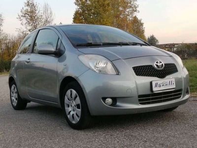 usata Toyota Yaris 1.3 3 porte Sol