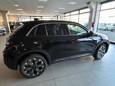 Usata Fiat 600 101 CV (74 kW) 2025 Nero