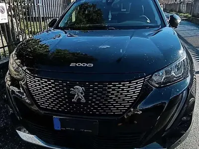 Usata Peugeot 2008 Allure 131 CV (96 kW) 2020 SUV