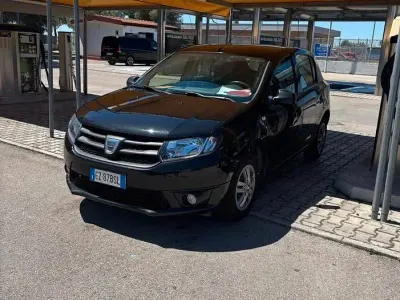 Usata Dacia Sandero 75 CV (55 kW) 2015 Nero Berlina